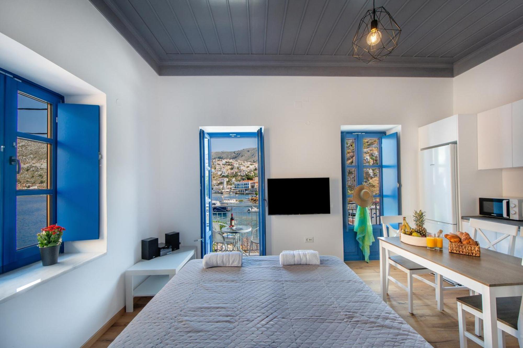 Porto Harani Seaside Apartments Сими Екстериор снимка
