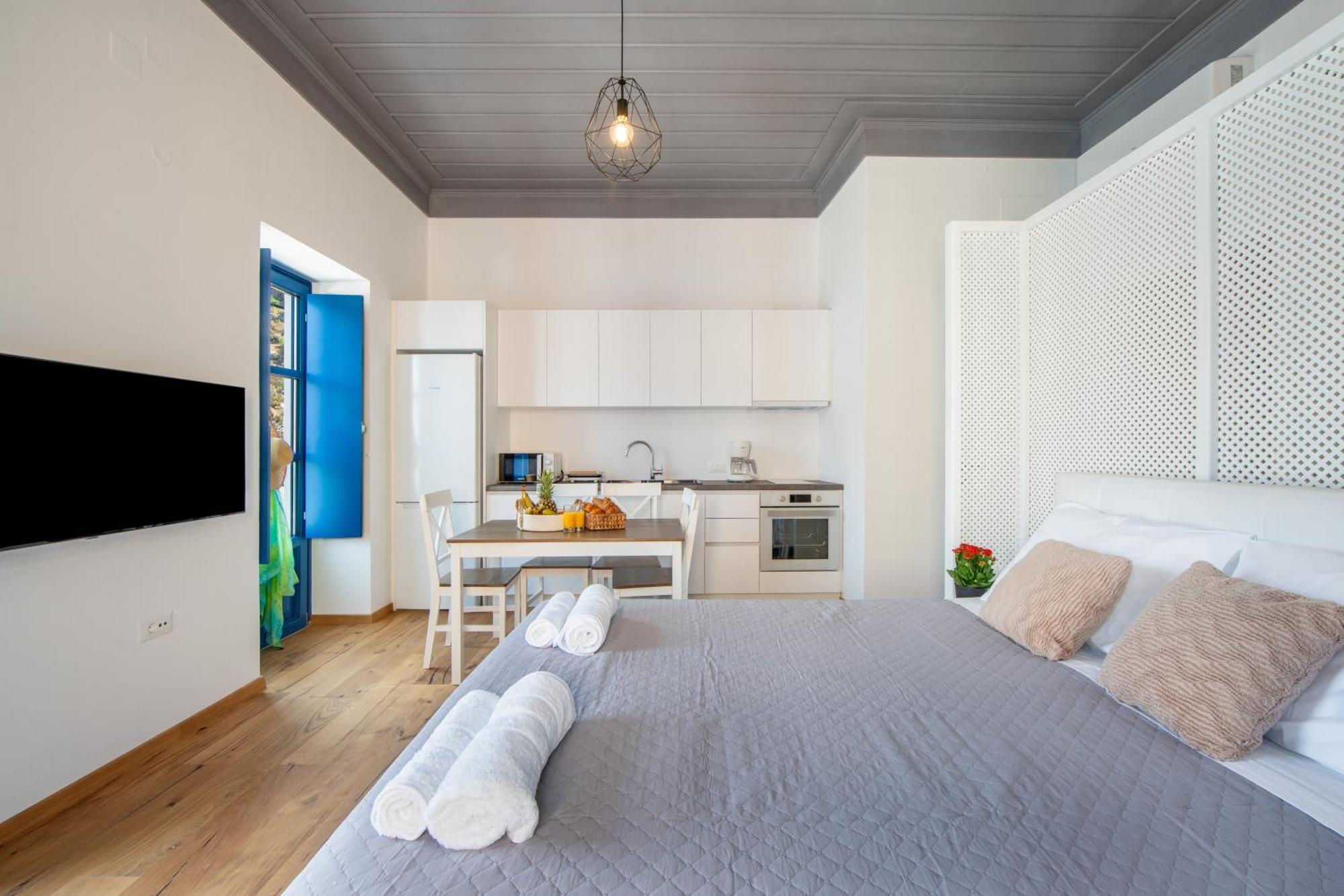 Porto Harani Seaside Apartments Сими Екстериор снимка